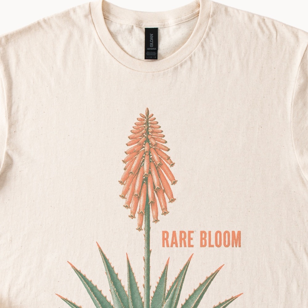 Rare Bloom Aloe Vera Flowering Spike Halftone Tee